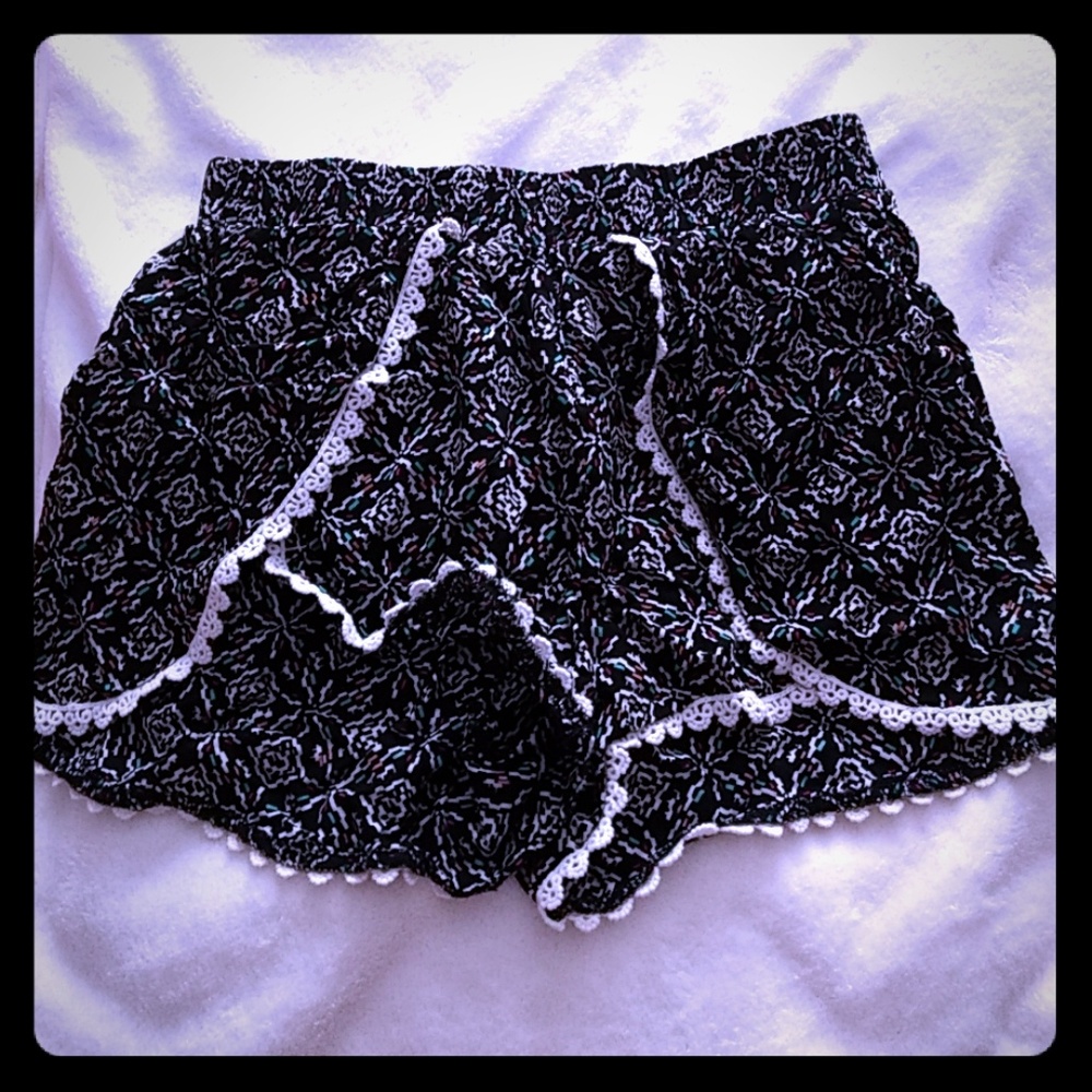 Breeze Ever Shorts